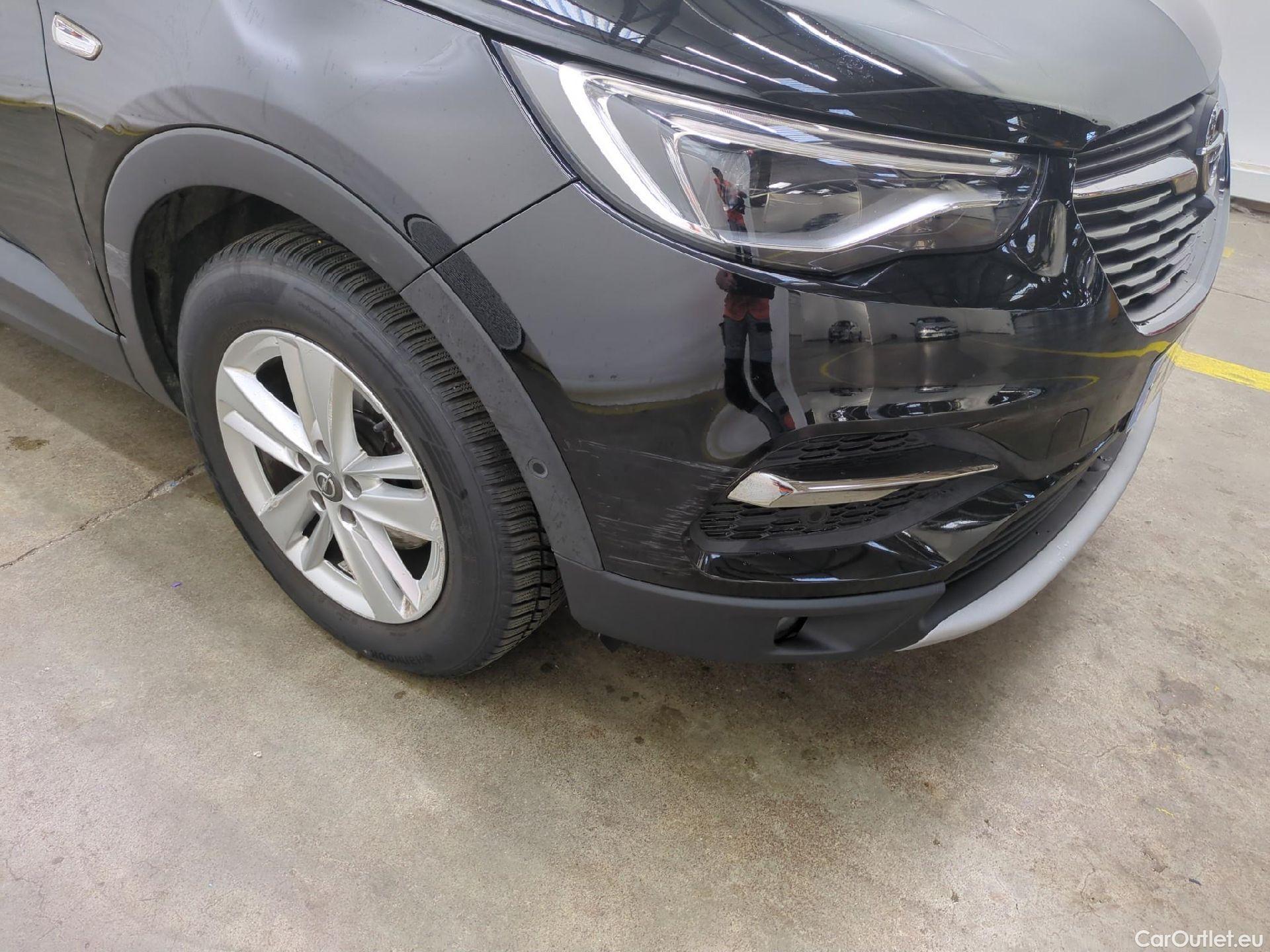  Opel   Grandland X Grandland X Elegance Business 1.5 130CV BVA8 E6d #41
