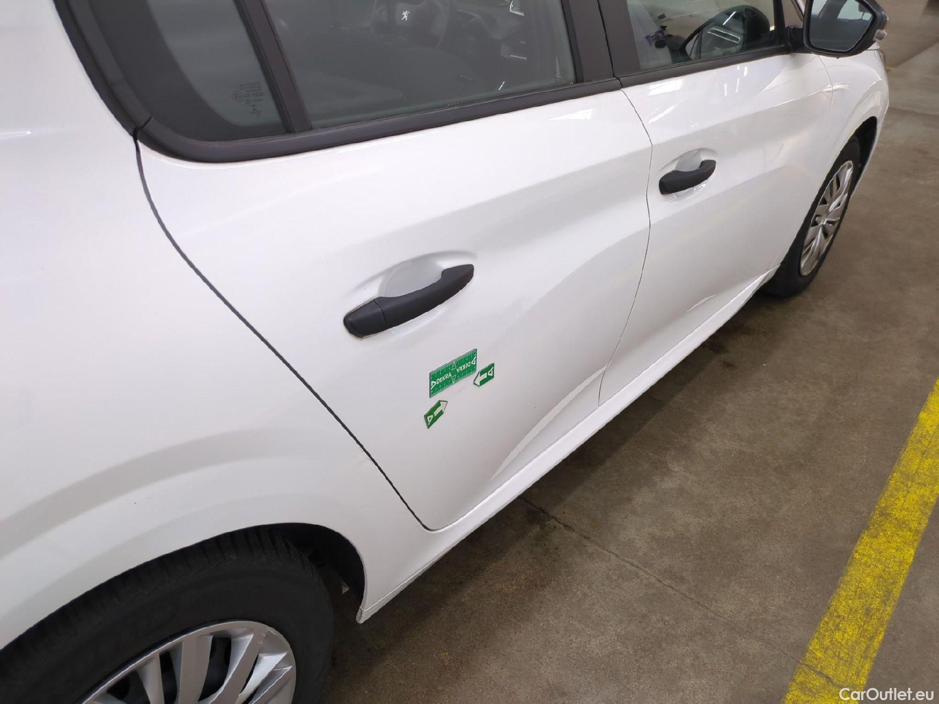  Peugeot  208  Premium 1.5 HDi 100CV BVM6 E6d #17