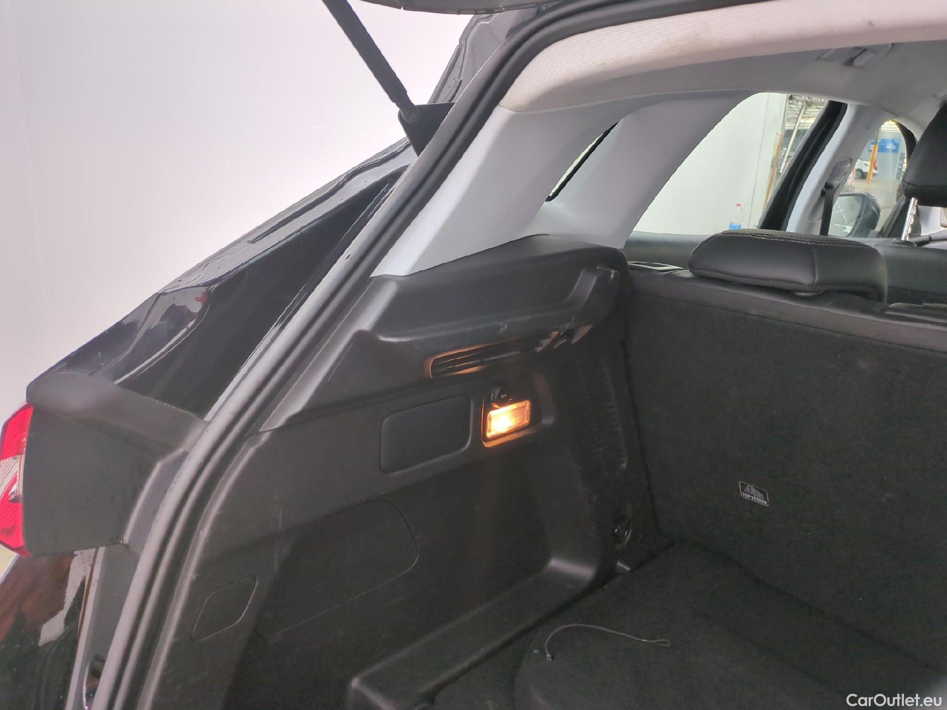 Opel   Grandland X Grandland X Elegance Business 1.5 130CV BVA8 E6d #24