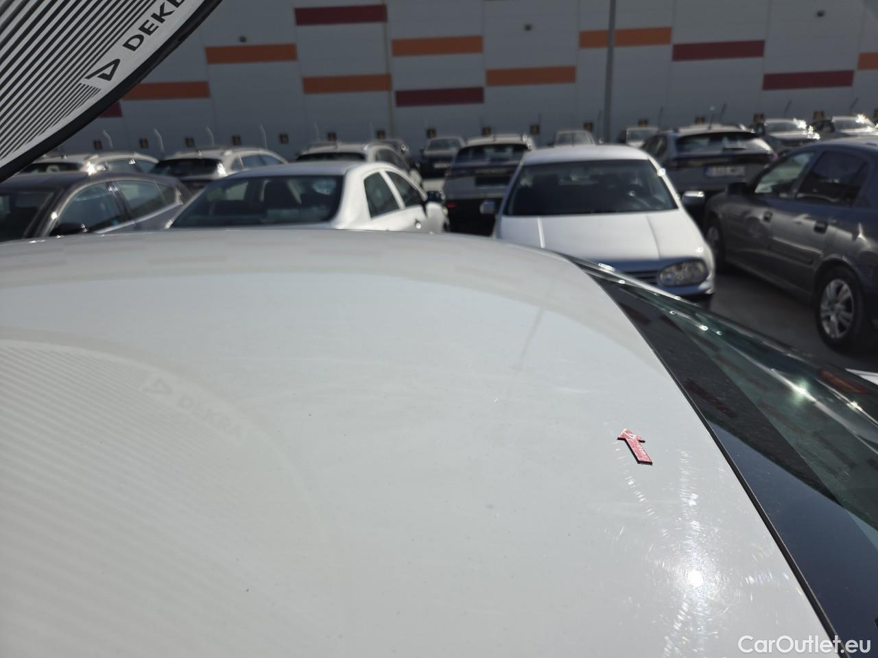  Dacia  Logan 0.9 TCe 90CP Laureate EU6 #27