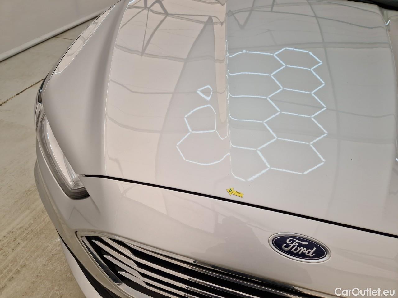  Ford  Mondeo 2.0 Titanium HEV AT 187HP #3