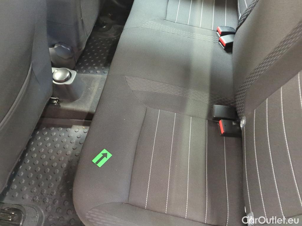  Dacia  Logan 0.9 TCe 90CP Laureate_Groupama #22