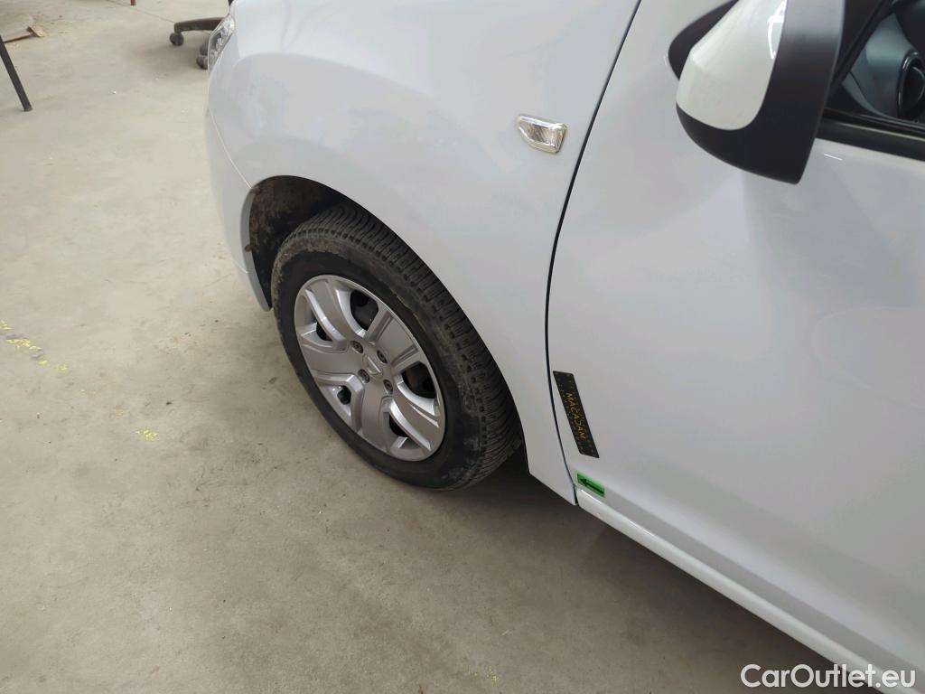  Dacia  Logan 0.9 TCe 90CP Laureate_Groupama #9
