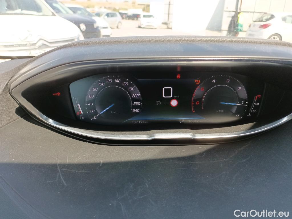  Peugeot  3008 PEUGEOT  / 2020 / 5P / todoterreno 1.5 BlueHDi 96kW (130CV) S&S Active Pack (AC3) #15
