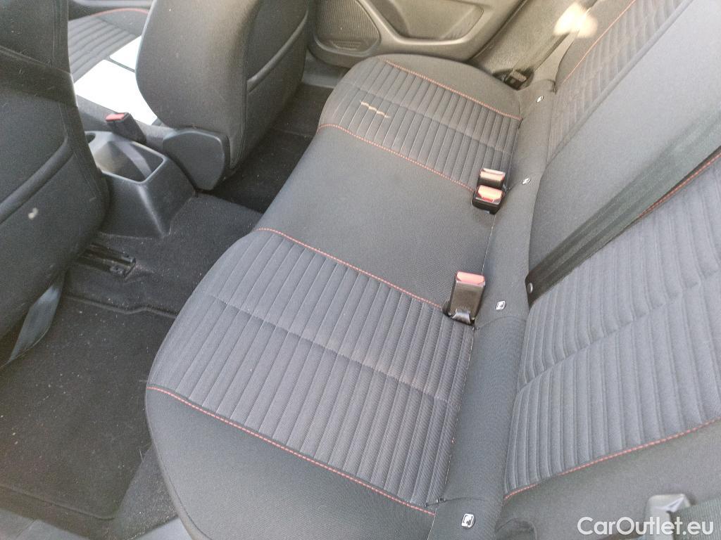  Peugeot  2008 PEUGEOT  / 2019 / 5P / todoterreno Active BlueHDI 81kW (110CV) #3