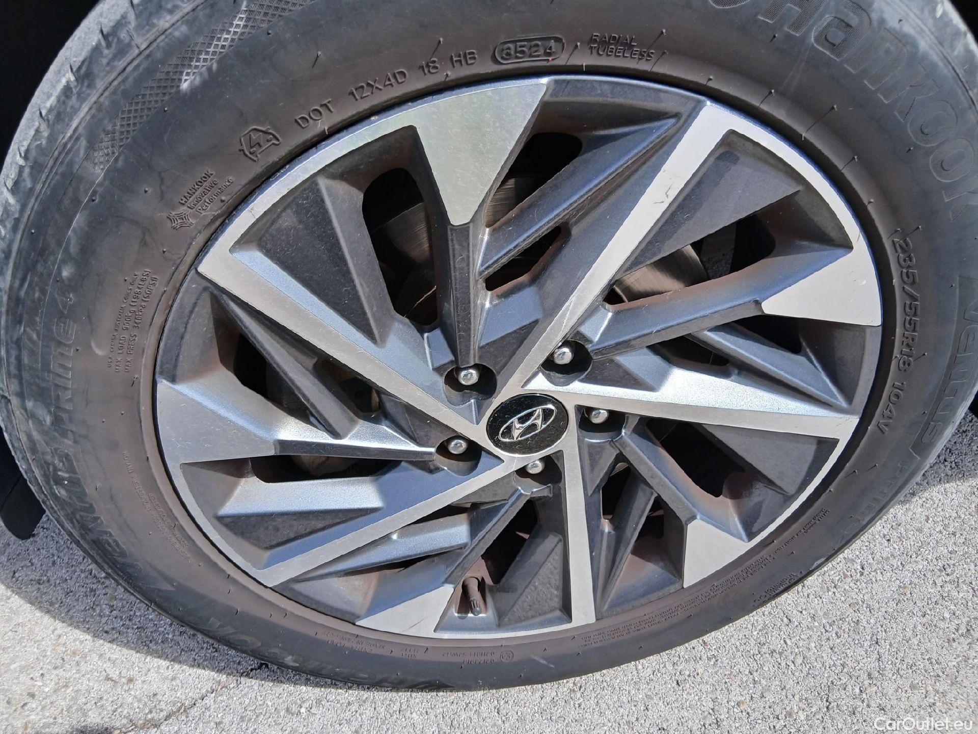  Hyundai  Tucson HYUNDAI  / 2020 / 5P / todoterreno 1.6 CRDI 100kW (136CV) 48V Tecno DCT 2C #20