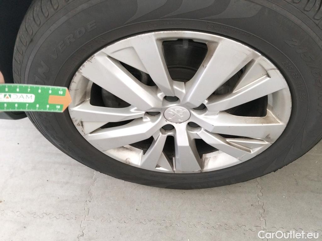  Peugeot  3008 PEUGEOT  / 2020 / 5P / todoterreno 1.5 BlueHDi 96kW (130CV) S&S Active Pack #12