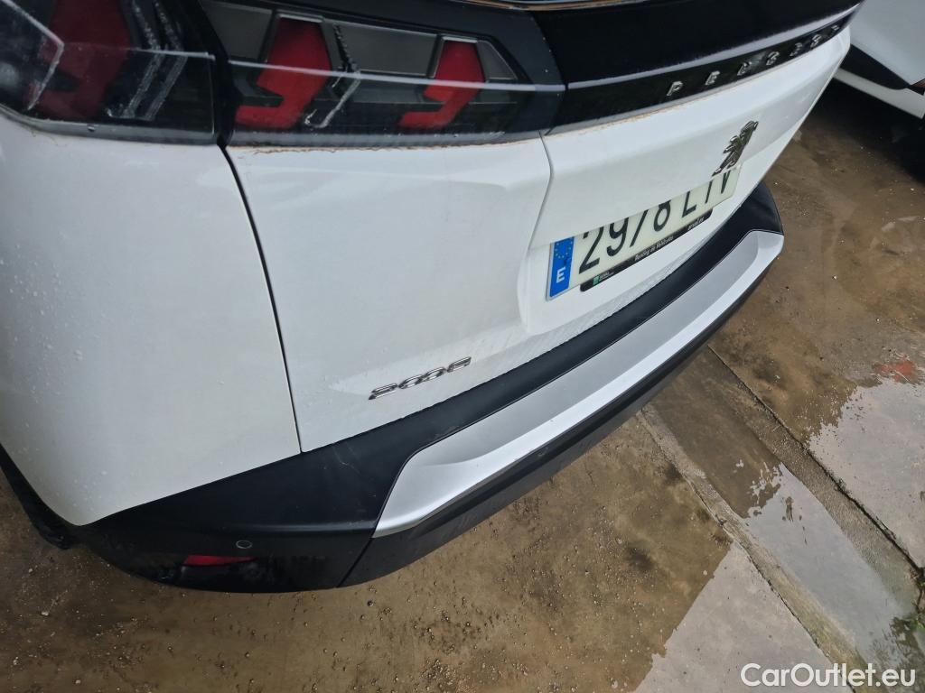  Peugeot  2008 PEUGEOT  / 2019 / 5P / todoterreno Active Pack Puretech 100 S&S BVM6 #28