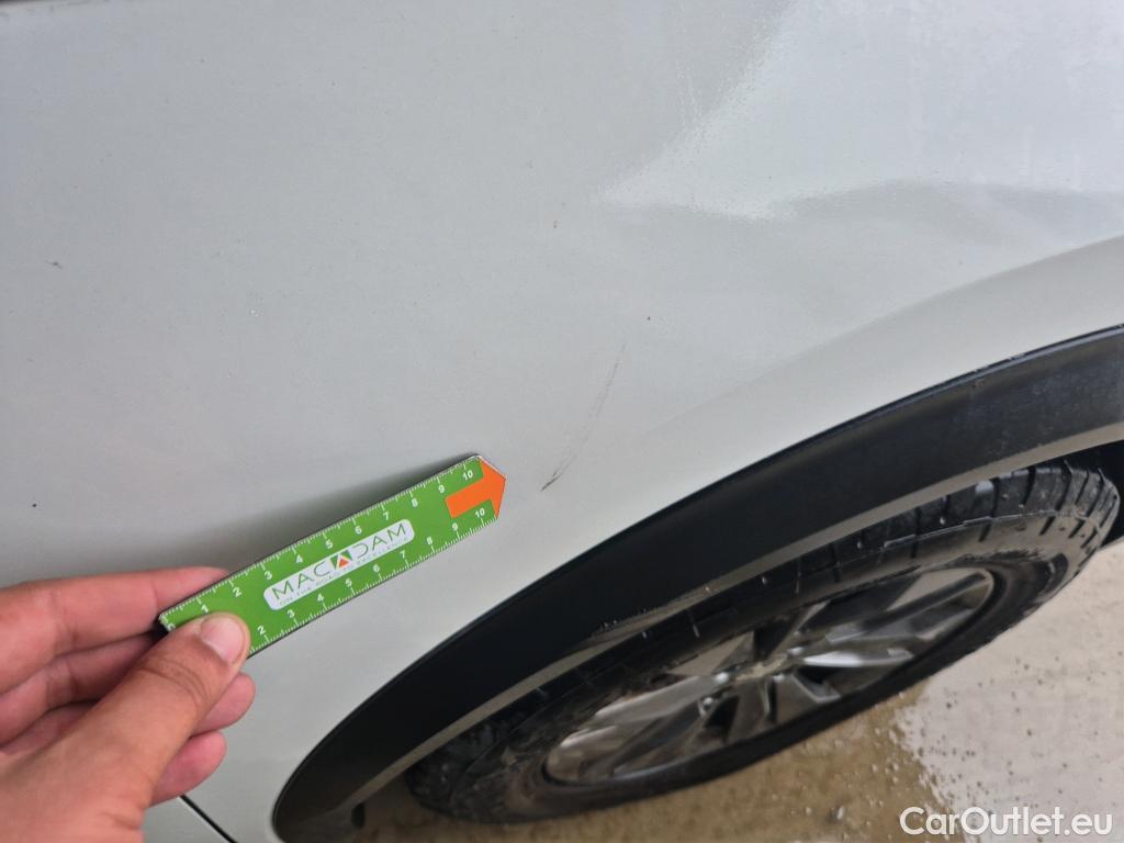  Peugeot  2008 PEUGEOT  / 2019 / 5P / todoterreno Active Pack Puretech 100 S&S BVM6 #23