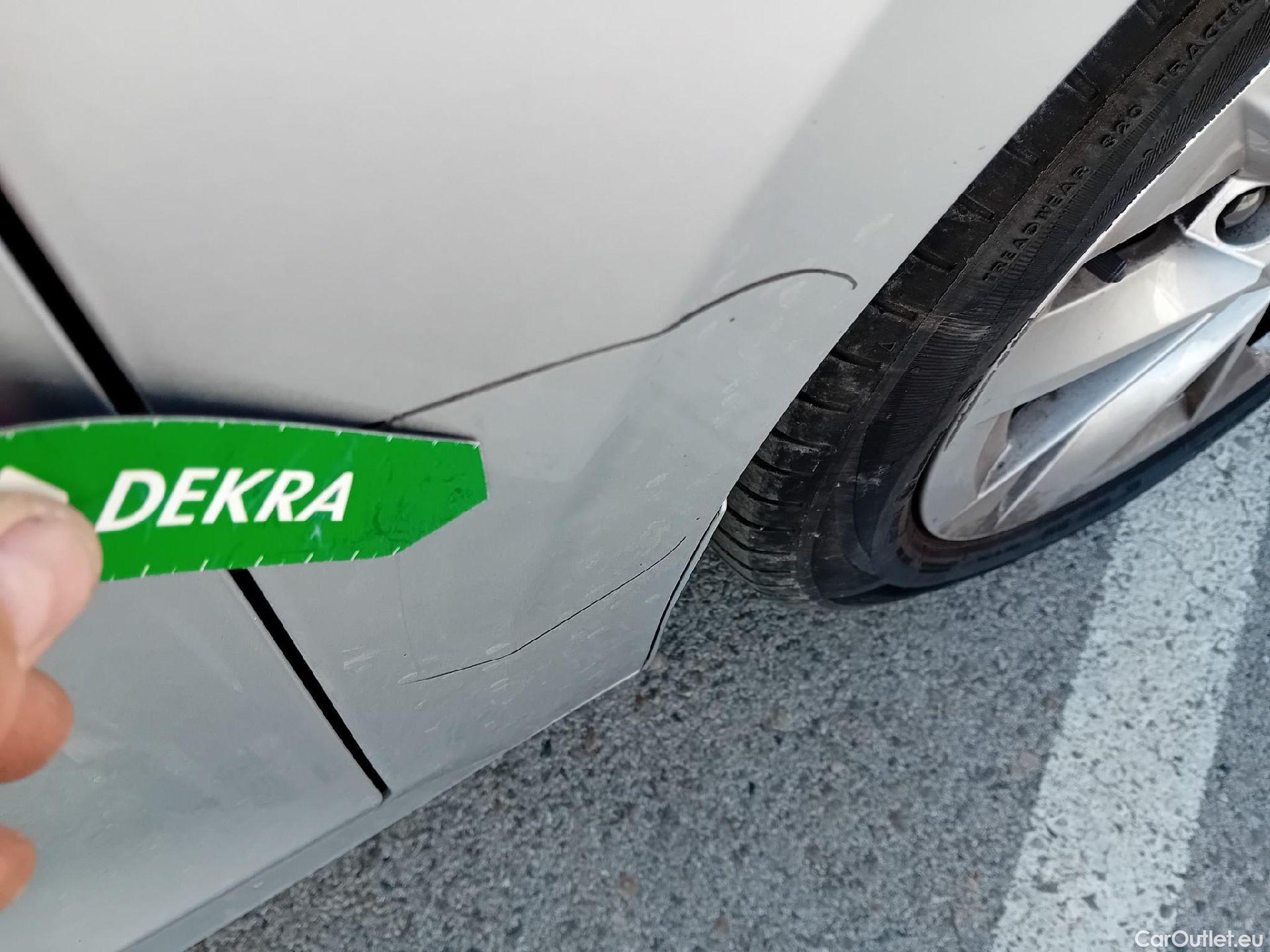  Skoda  Octavia SKODA  / 2020 / 5P / familiar Combi 2.0 TDI 110kW (150CV) DSG Style #27