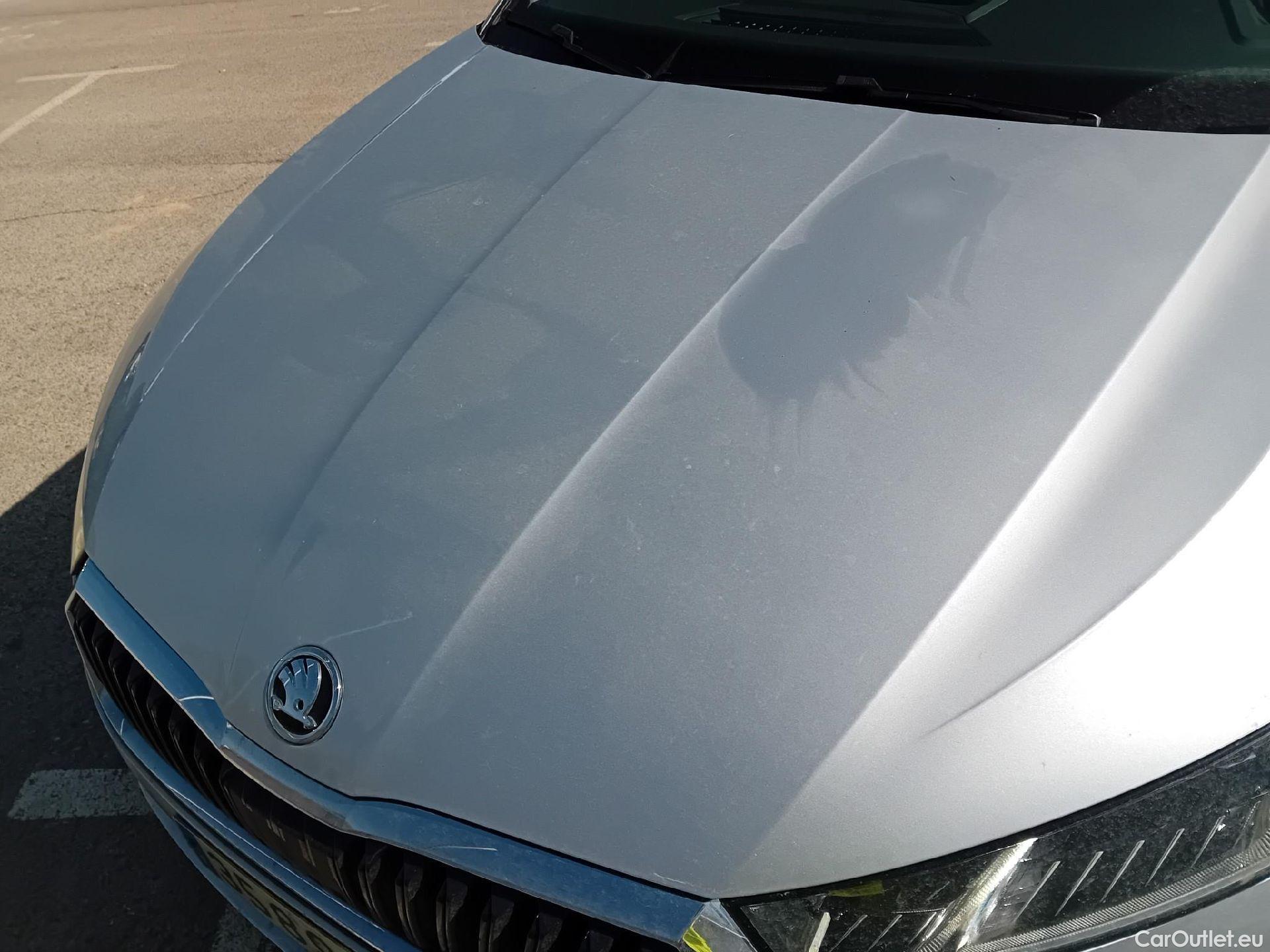  Skoda  Octavia SKODA  / 2020 / 5P / familiar Combi 2.0 TDI 110kW (150CV) DSG Style #3