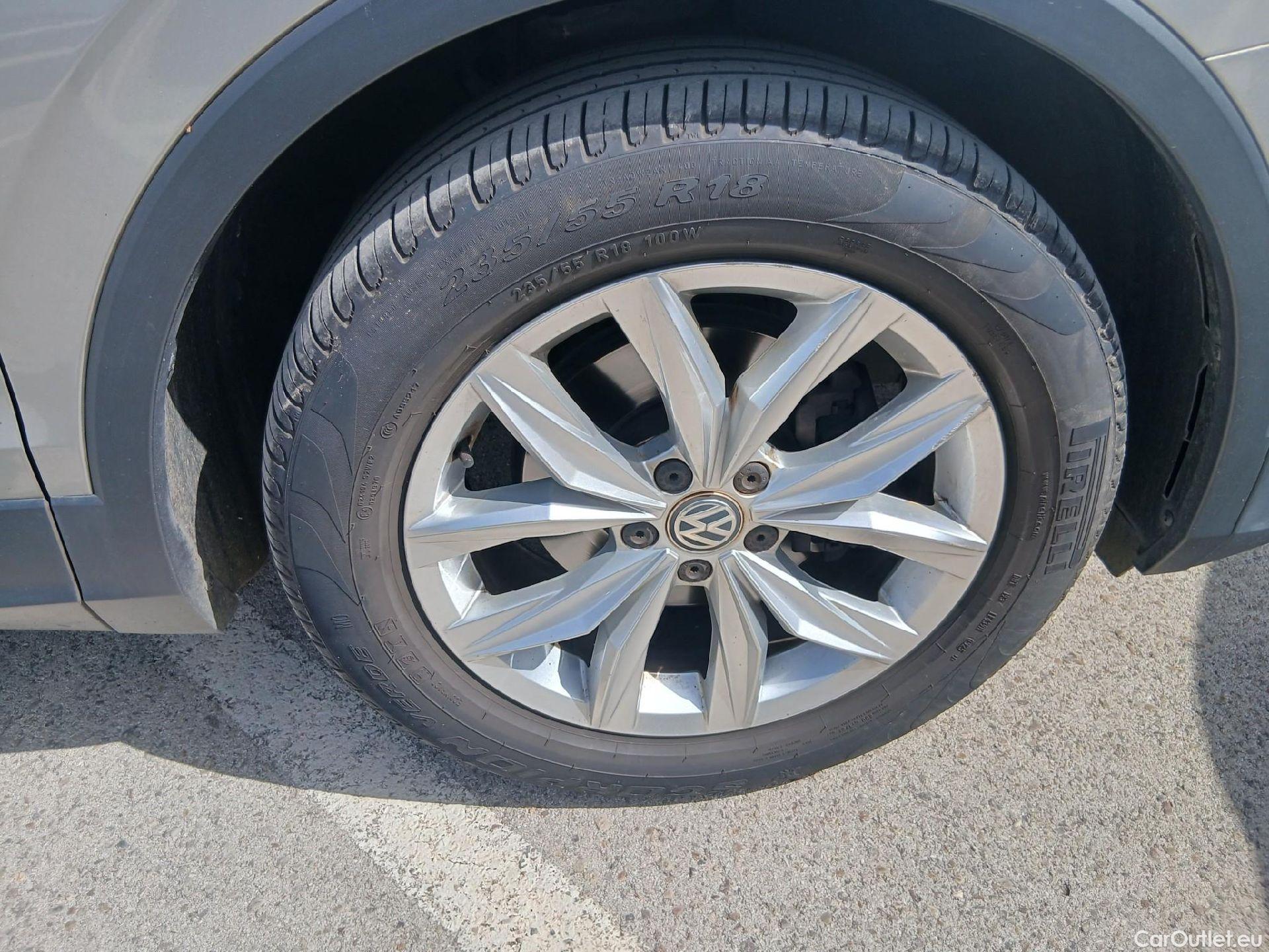  Volkswagen  Tiguan VOLKSWAGEN  / 2016 / 5P / todoterreno Sport 2.0 TDI 110kW (150CV) 4Motion #20