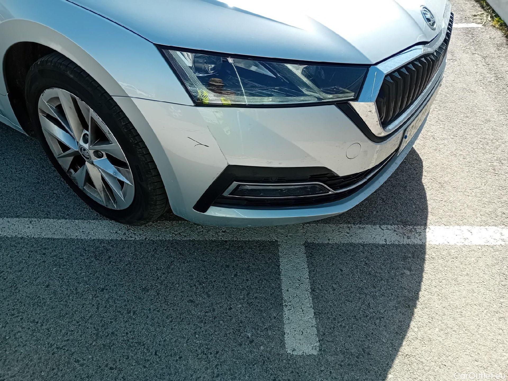  Skoda  Octavia SKODA  / 2020 / 5P / familiar Combi 2.0 TDI 110kW (150CV) DSG Style #5