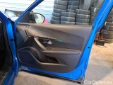  Peugeot  2008 PEUGEOT  / 2019 / 5P / CROSSOVER BLUEHDI 130 EAT8 ALLURE S/S AUT. #106
