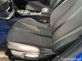  Peugeot  2008 PEUGEOT  / 2019 / 5P / CROSSOVER BLUEHDI 130 EAT8 ALLURE S/S AUT. #132