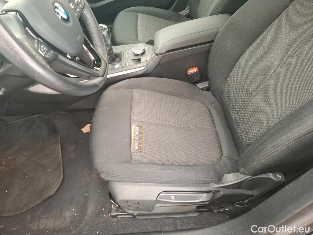  Bmw  Serie 1 BMW Série 1 / 2019 / 5P / Berline 1.5 116I Business Design #27