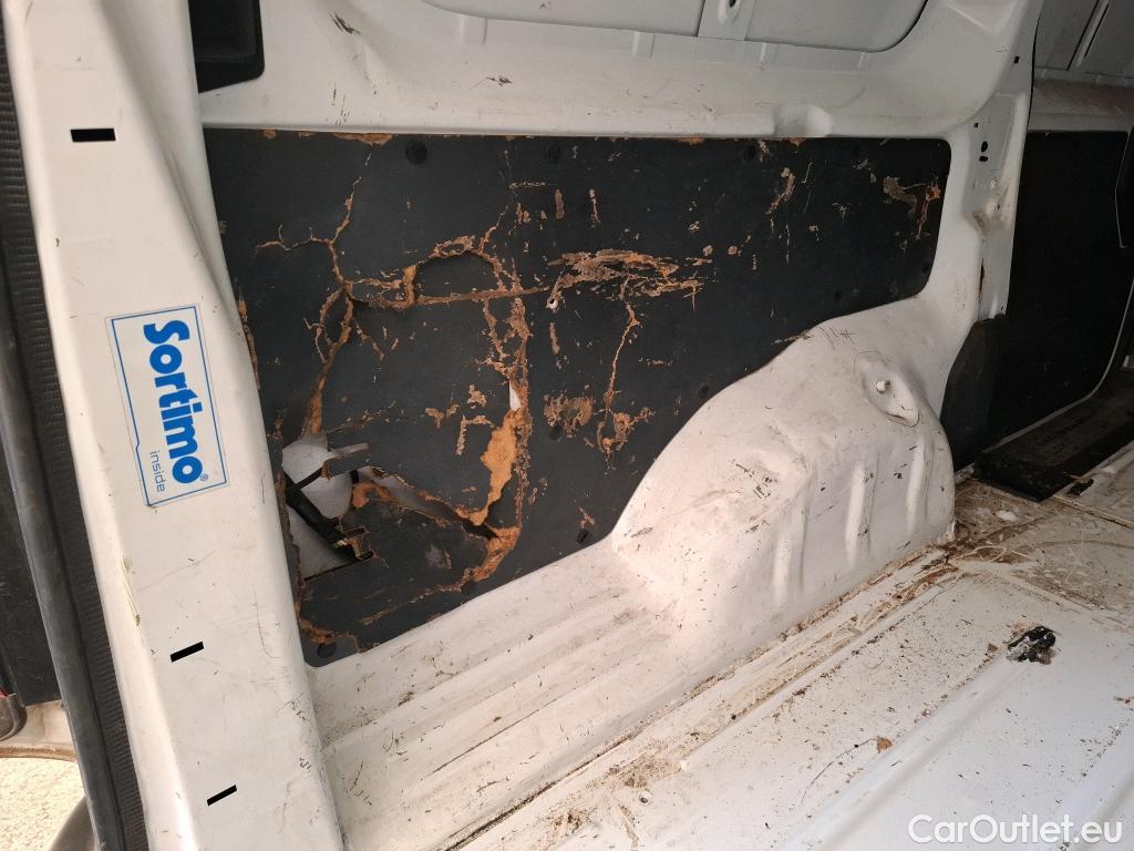  Peugeot  Expert  Fourgon Asphalt L3 2.0 HDi 120CV BVM6 E6d #37