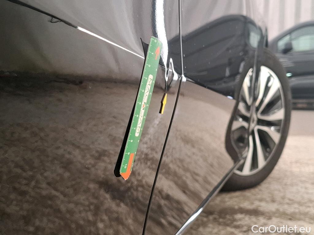  Mercedes  A-Klasse MERCEDES-BENZ Classe A Compact / 2018 / 5P / Berline A 200 Business Line 7G-DCT #18