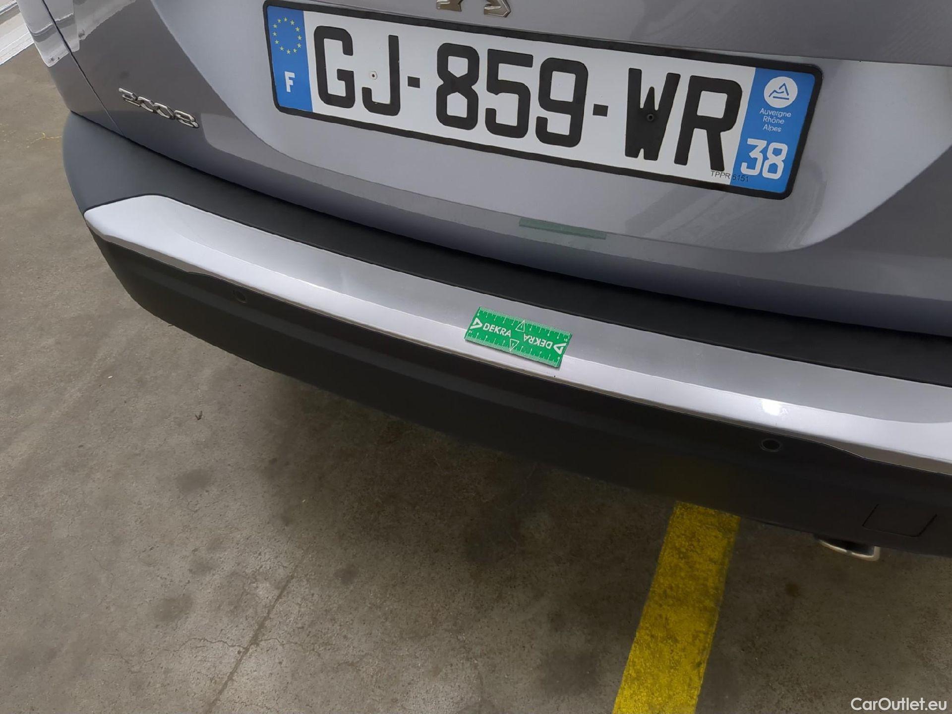  Peugeot  2008  Allure 1.5 HDi 130CV BVA8 E6d #8