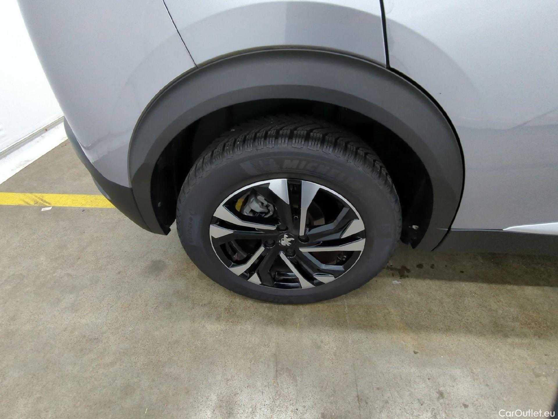  Peugeot  2008  Allure 1.5 HDi 130CV BVA8 E6d #3