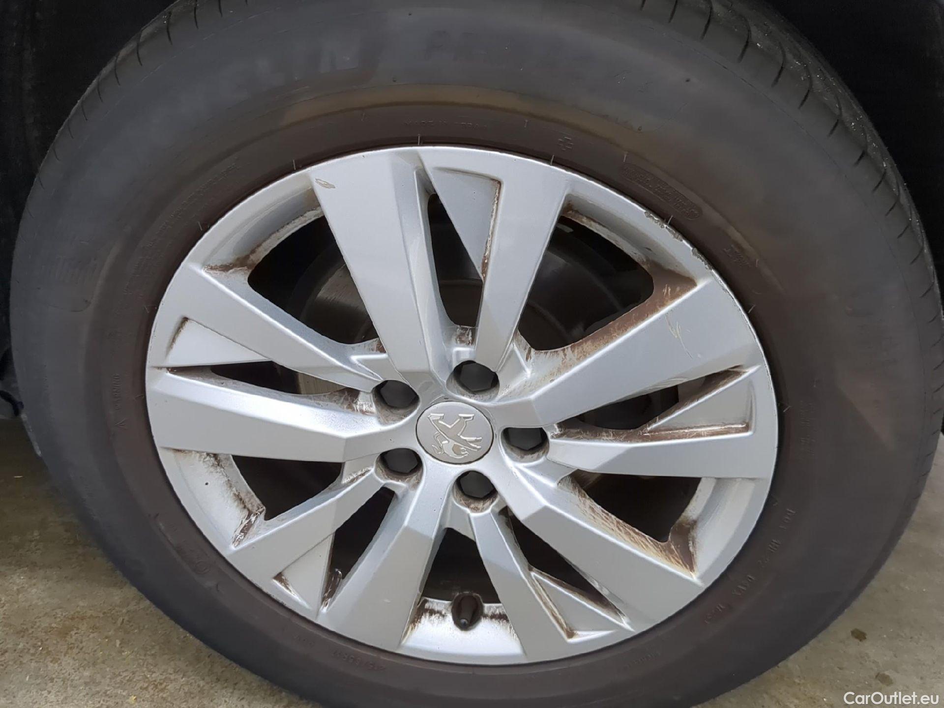 Peugeot  5008  Active Business 1.5 HDi 130CV BVM6 E6d #26
