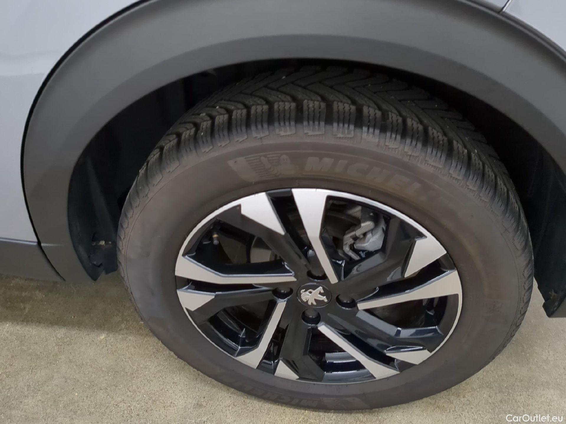  Peugeot  2008  Allure 1.5 HDi 130CV BVA8 E6d #2