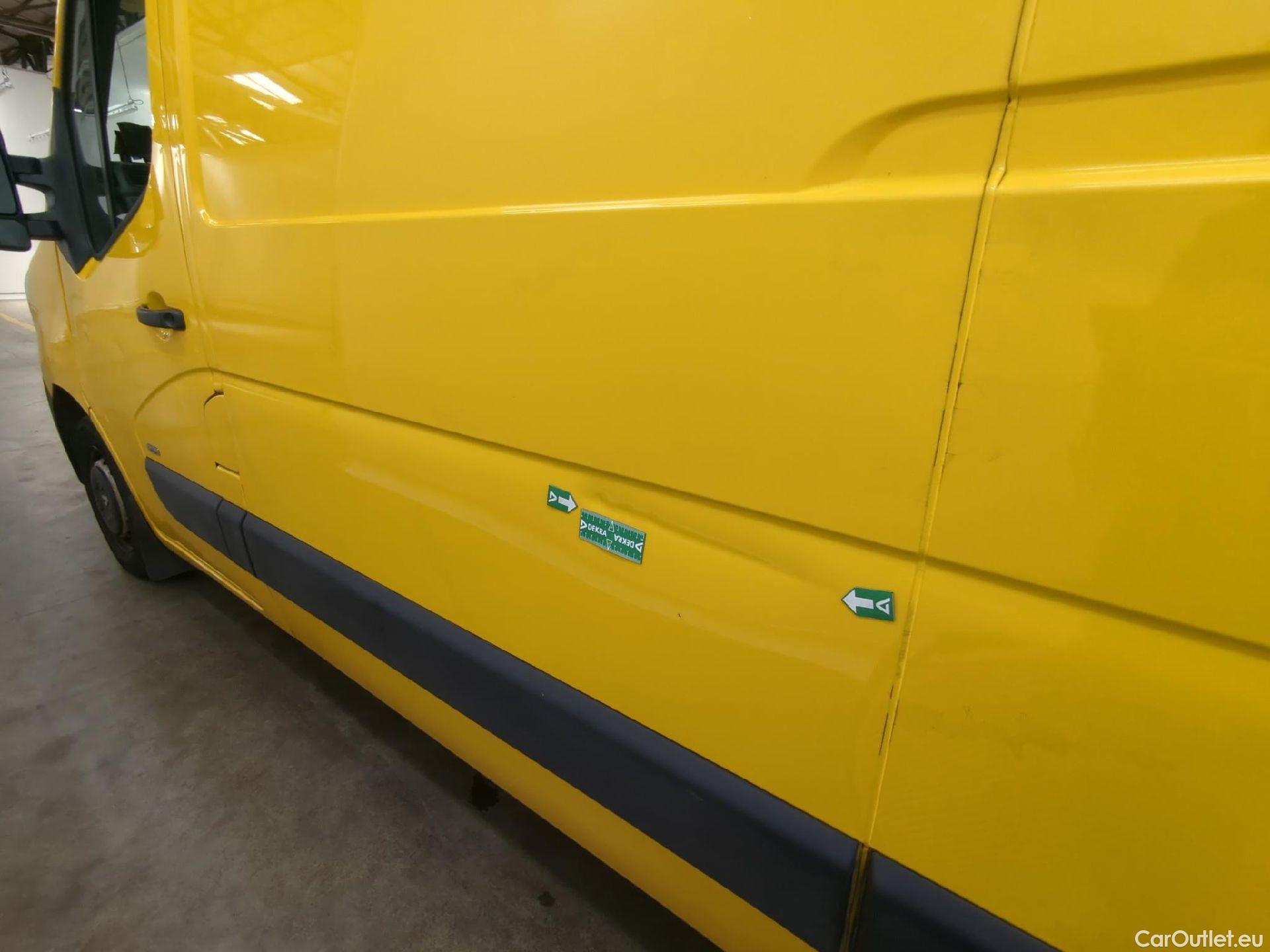  Renault  Master RENAULT  / 2019 / 4P / Fourgon tôlé FG Z.E.Tr CF F3100 L2H2 R75 AI - 19 #29