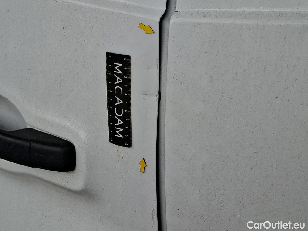  Renault  Trafic RENAULT  VU 4p Fourgon FG CF L2H1 1200 dCi 95 E6 #9