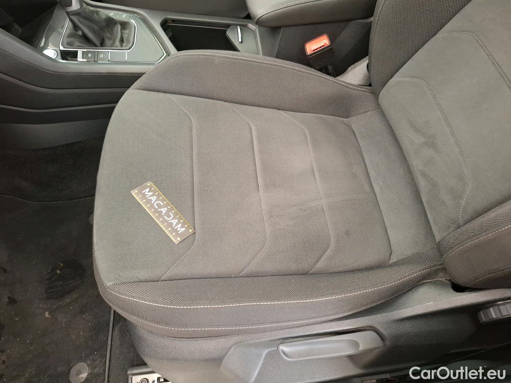  Volkswagen  Tiguan VOLKSWAGEN  / 2020 / 5P / SUV 1.5 TSI 150 DSG7 Elegance #10