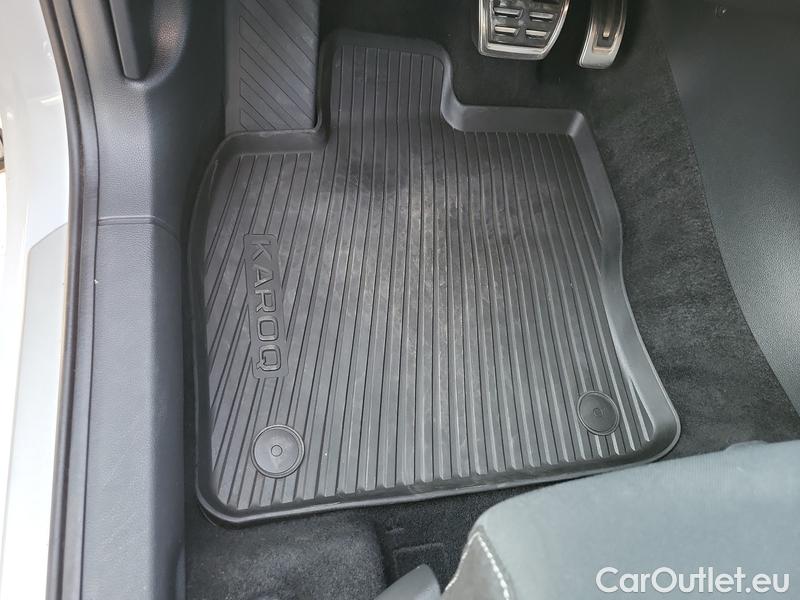  Skoda  Karoq  (NU)(2017->)  1.5TSI 110 ACT Sport. AT #12