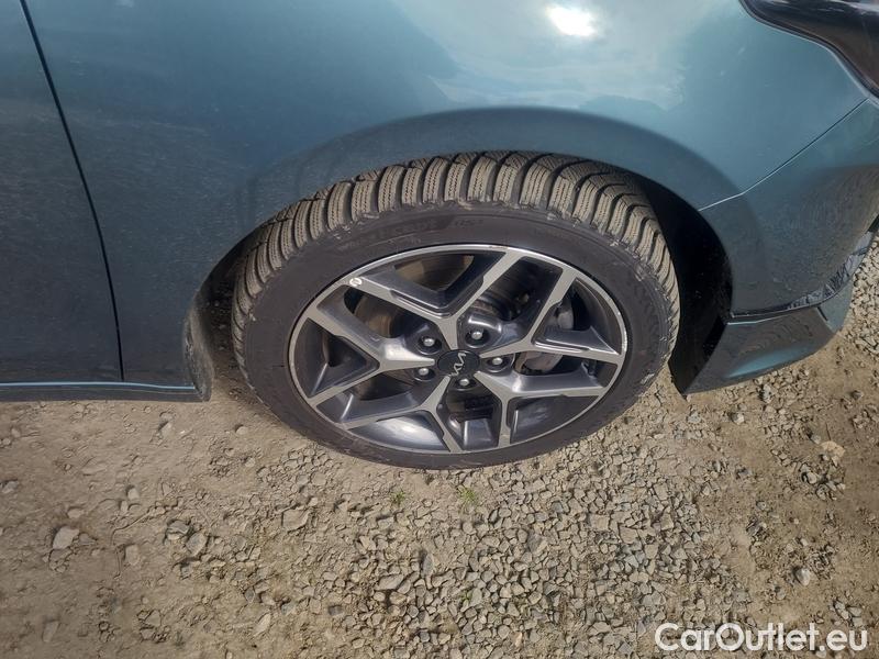  KIA  Cee'd Ceed Sportswagon (2018->) Ceed SW 1.5 T-GDI 118 Top #15