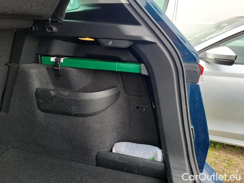  Skoda  Karoq  (NU)(2017->)  2.0 TDI 85 Style #11