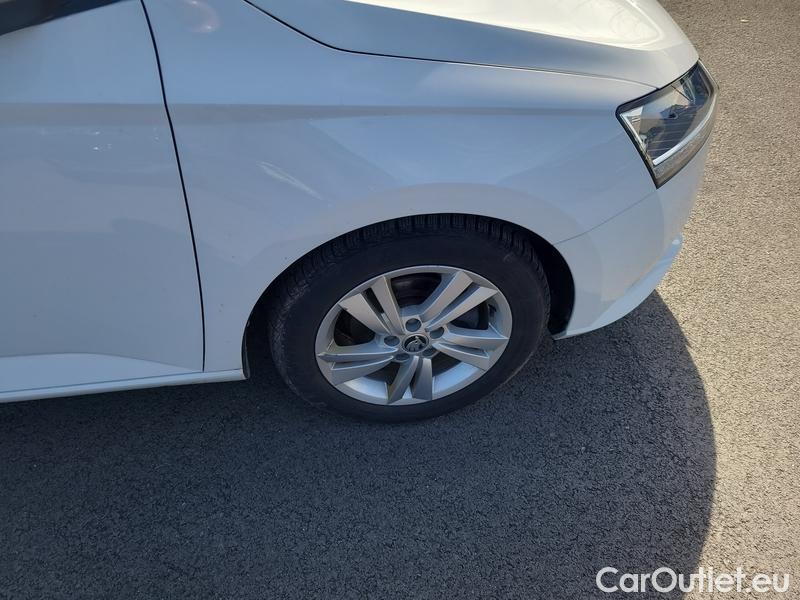  Skoda  Fabia  Combi (2015) Com.1.0TSI 70 Ambition 5d #14