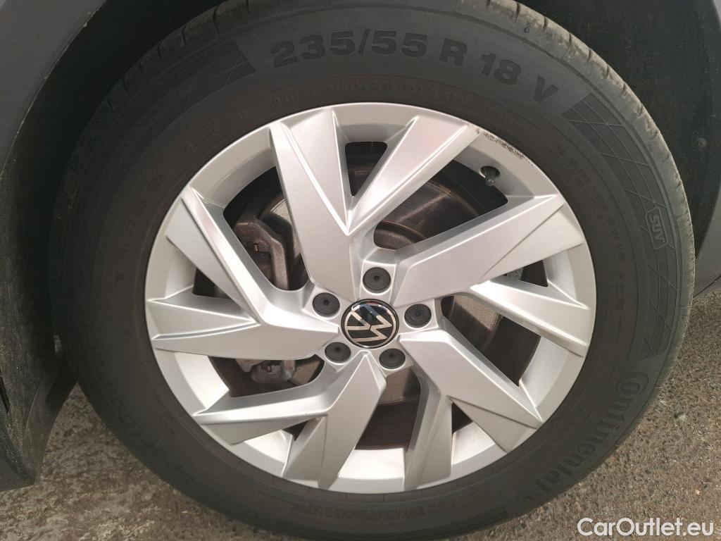  Volkswagen  Tiguan VOLKSWAGEN  / 2020 / 5P / SUV 1.4 eHybrid 245 DSG6 Elegance #11