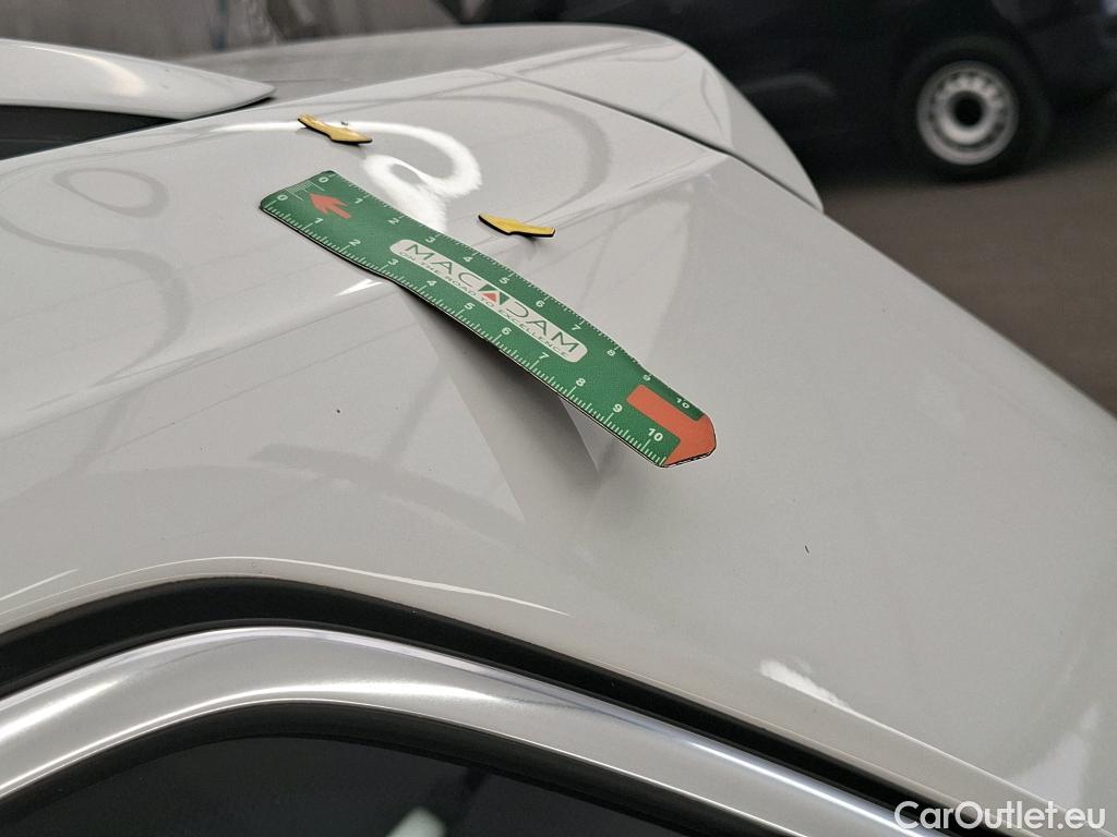  Volkswagen  Tiguan VOLKSWAGEN  / 2020 / 5P / SUV 1.4 eHybrid 245 DSG6 Elegance #16