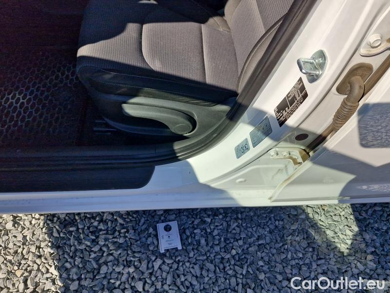  Hyundai  i30   cw (PD)(2017->)  kom.1.0TGDI 120 Comfort #6