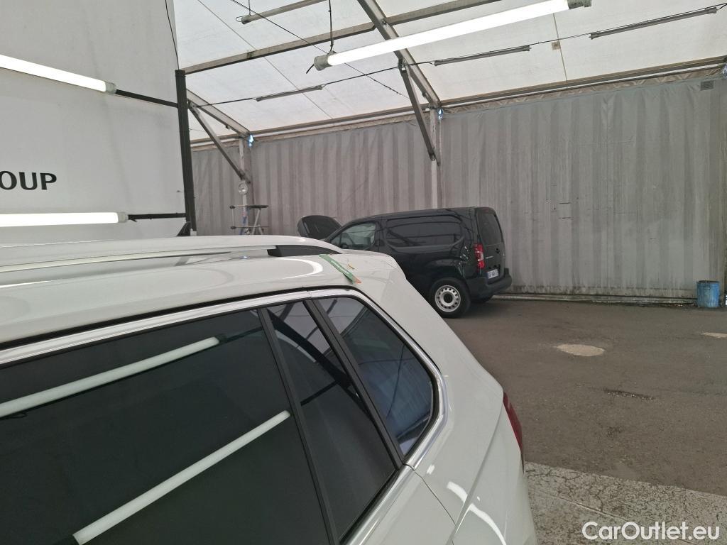  Volkswagen  Tiguan VOLKSWAGEN  / 2020 / 5P / SUV 1.4 eHybrid 245 DSG6 Elegance #14