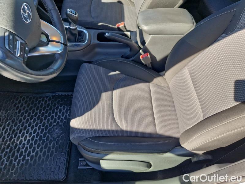  Hyundai  i30   cw (PD)(2017->)  kom.1.0TGDI 120 Comfort #14