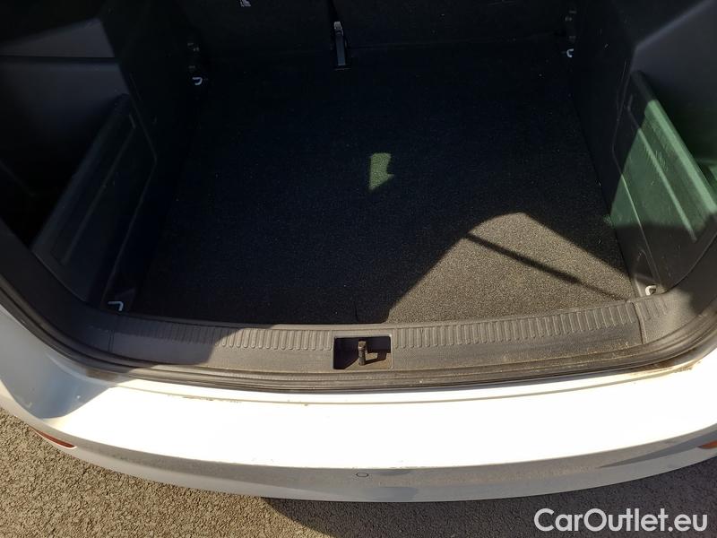  Skoda  Fabia  Combi (2015) Com.1.0TSI 70 Ambition 5d #9