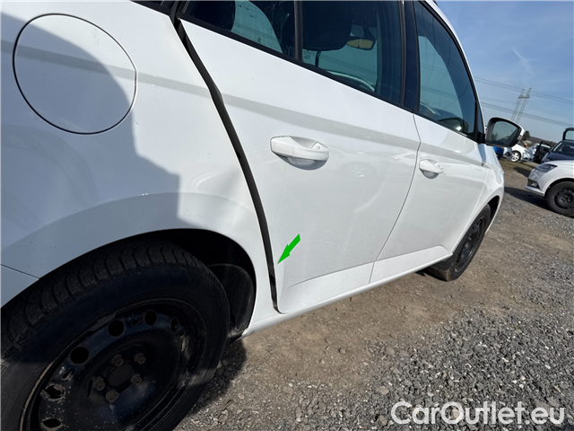  Skoda  Fabia Com.1.0TSI 70 Ambition 5d #10