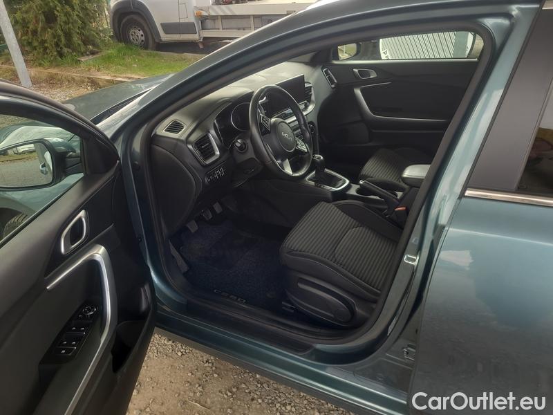  KIA  Cee'd Ceed Sportswagon (2018->) Ceed SW 1.5 T-GDI 118 Top #19