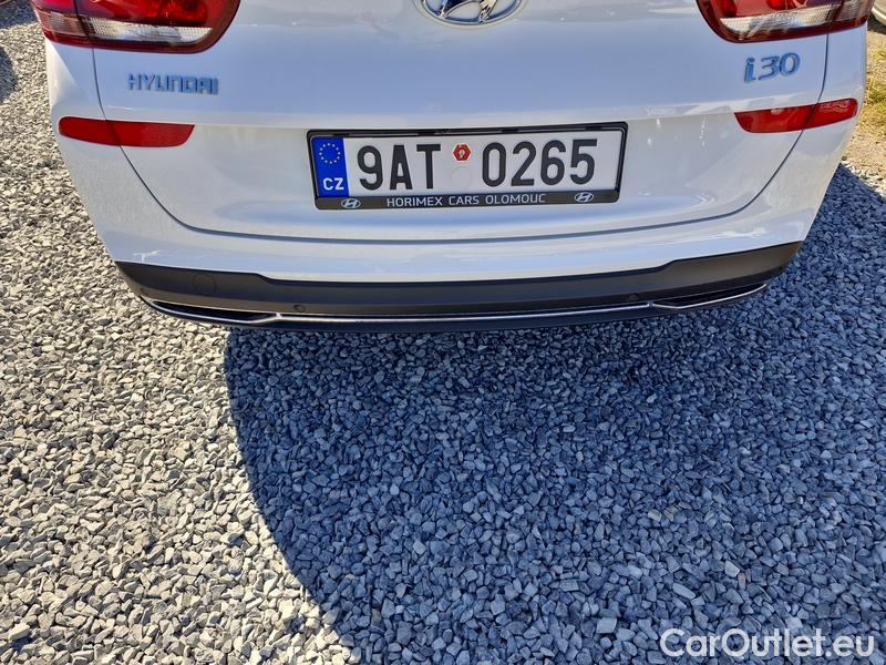  Hyundai  i30   cw (PD)(2017->)  kom.1.0TGDI 120 Comfort #17