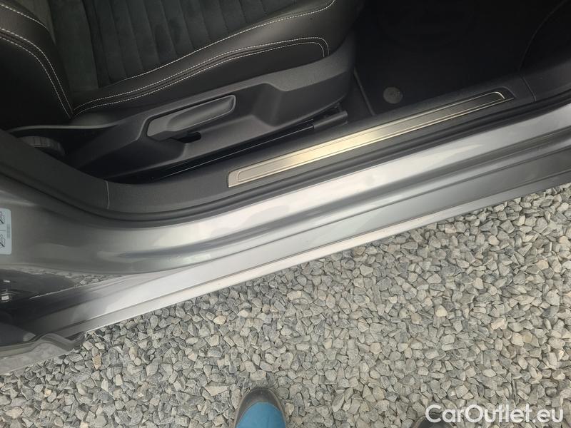  Volkswagen  Passat  Variant (CB5) (2019) Pas.Var.1.5TSI EVO Elegance AT #11