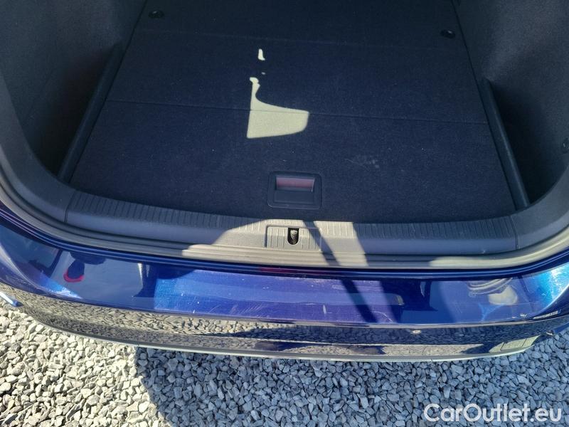  Volkswagen  Golf  VII Variant  (BV5)(2017->) Var.2.0TDI 110 Highline #10
