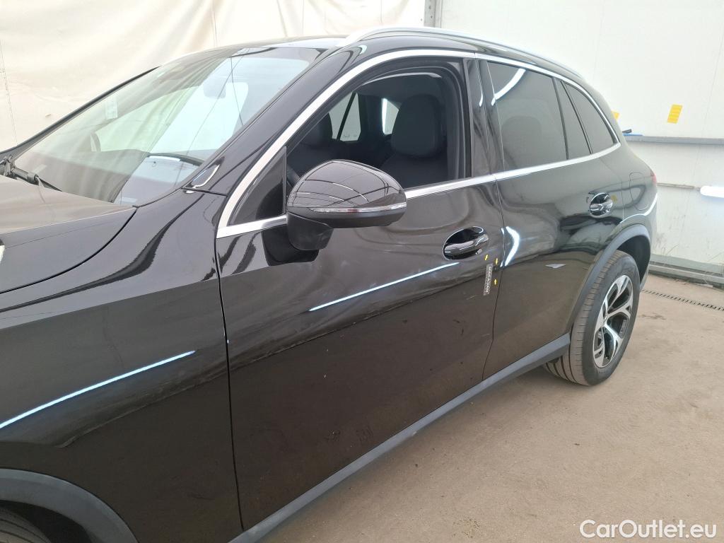  Mercedes  GLC MERCEDES-BENZ  / 2022 / 5P / SUV  300 e Business Line 4MATIC #1