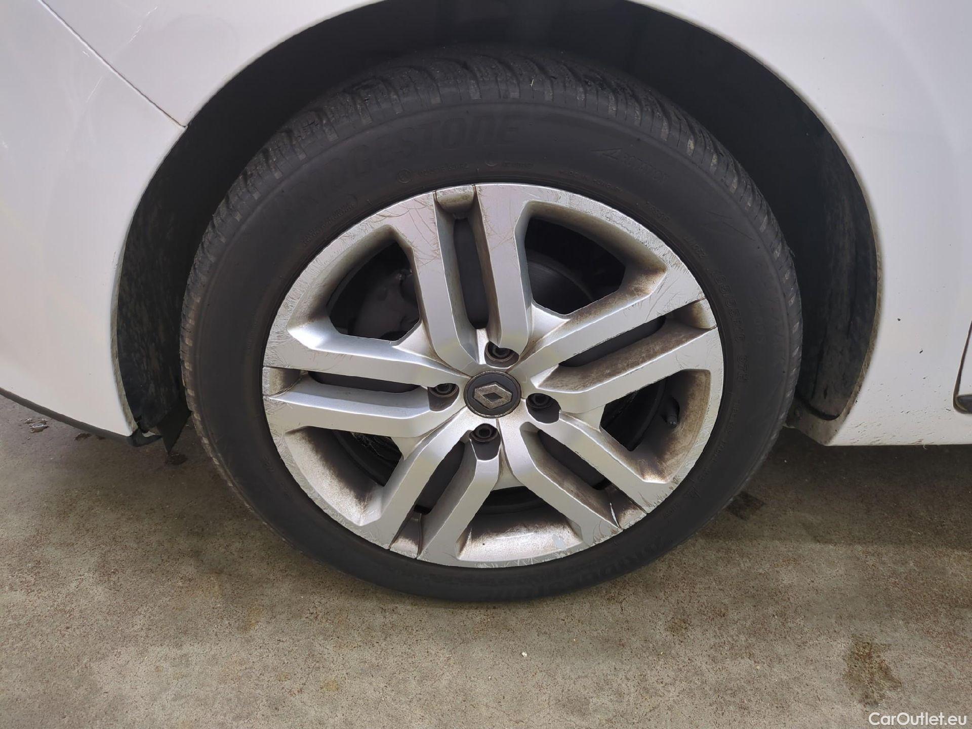 Renault  Clio  IV Business 0.9 TCe 90CV BVM5 E6 #1
