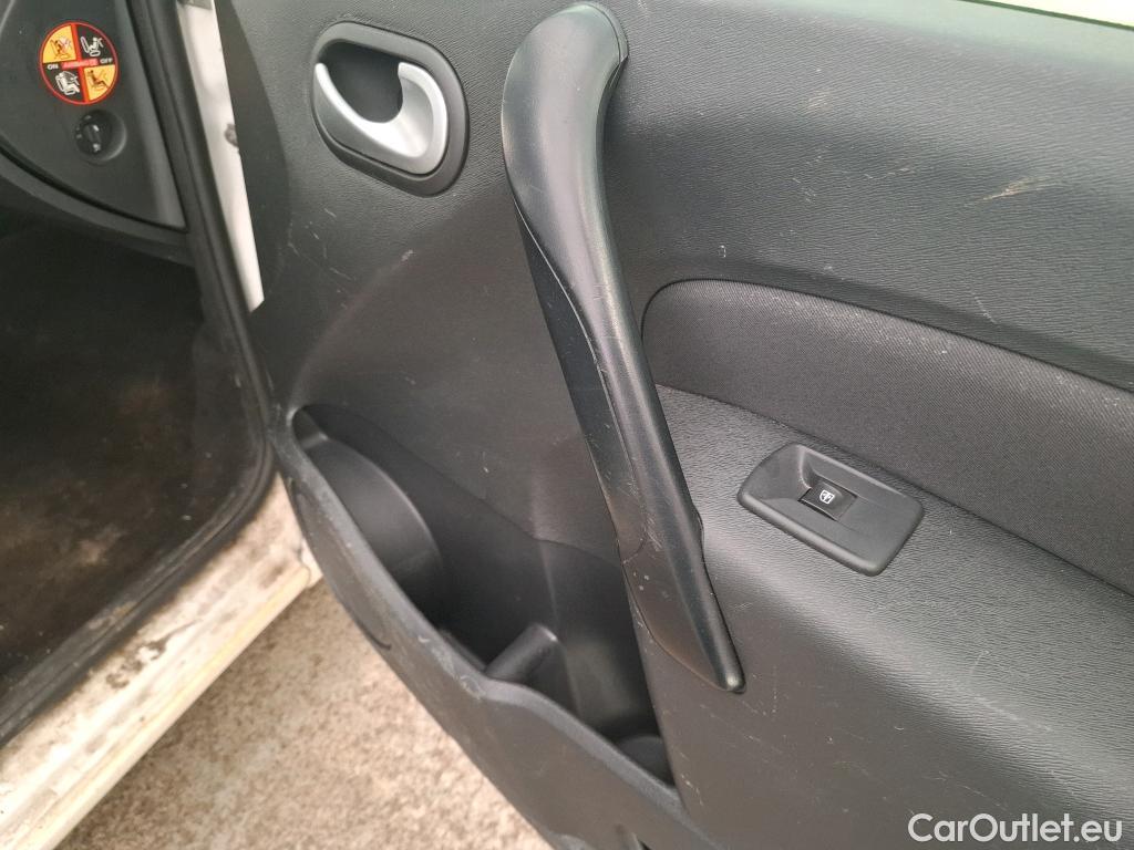  Renault  Kangoo  Zen 1.5 dCi 90CV BVM5 E6 #41