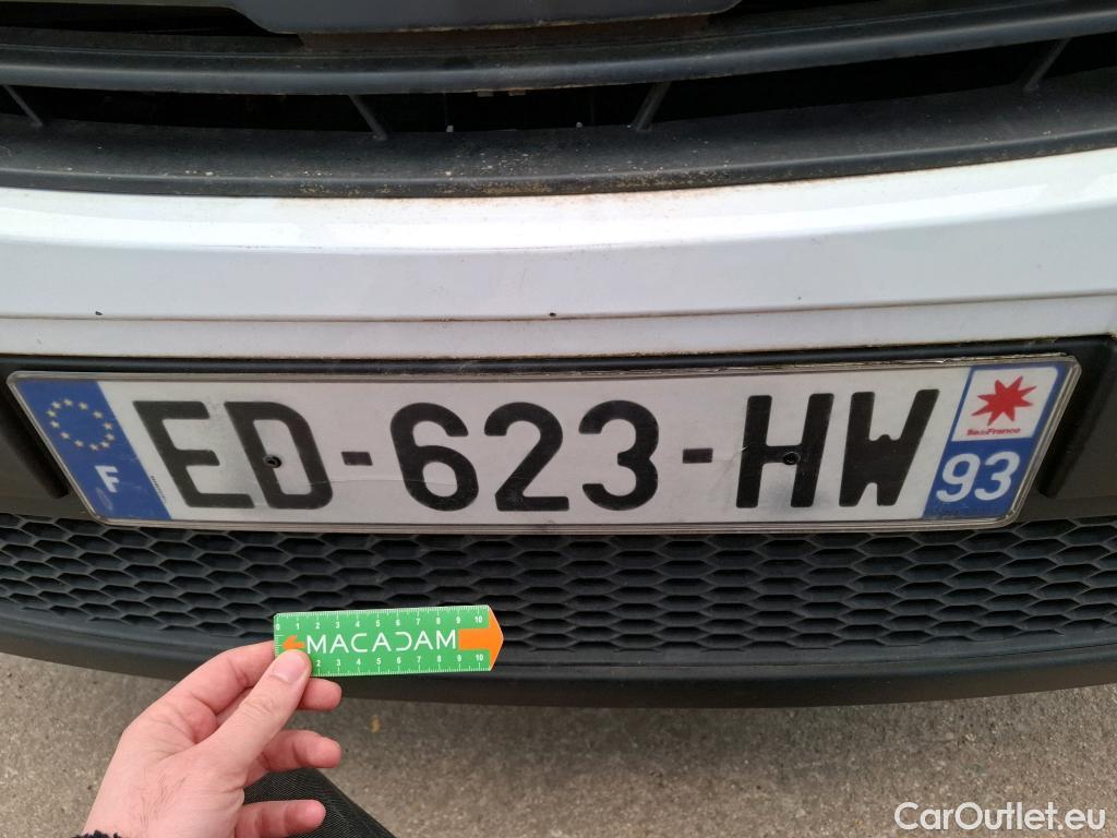  Renault  Trafic RENAULT  4p Combi Life L2 Energy dCi 125 #22