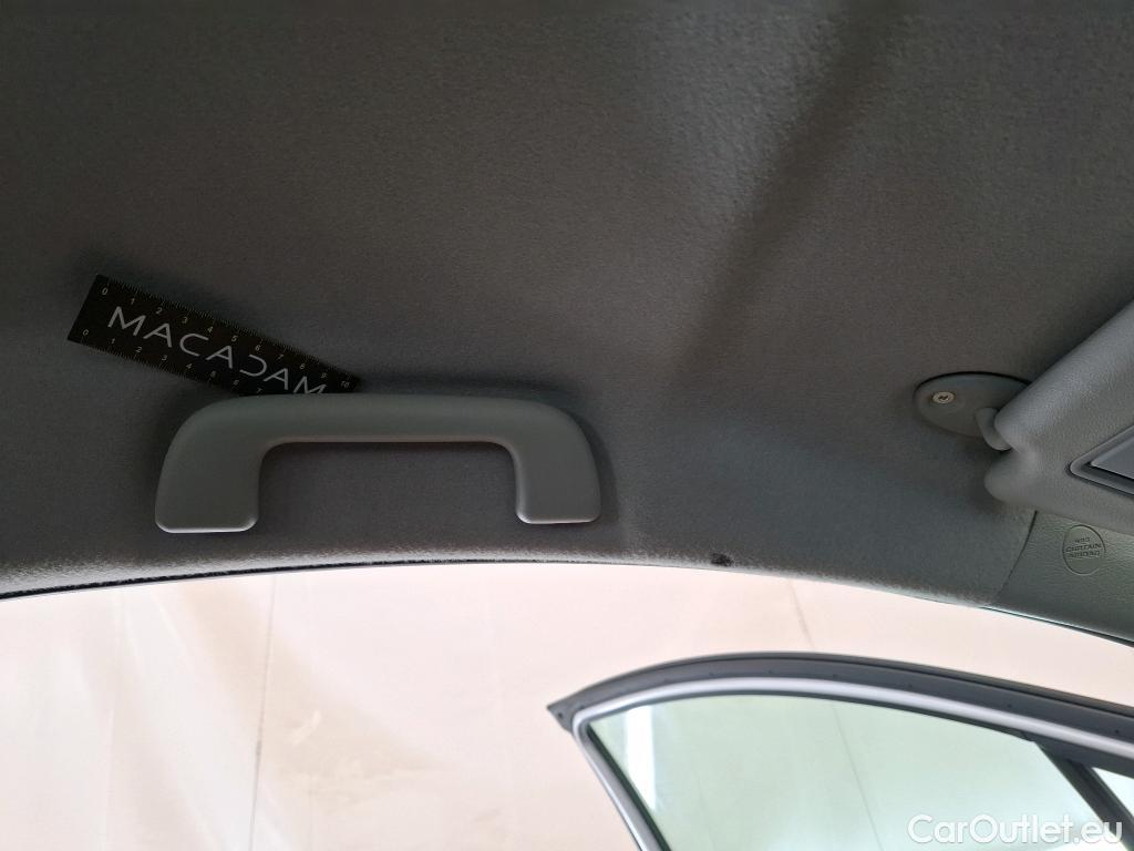  Toyota  Yaris TOYOTA  / 2017 / 5P / Berline 70 VVT-i France #1