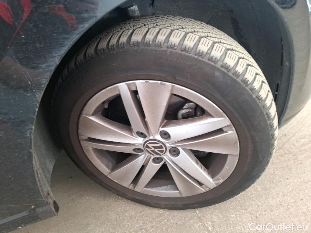  Volkswagen  Golf  VOLKSWAGEN / 2020 / 5P / Berline 2.0 TDI SCR 115 DSG7 Life Busi #32